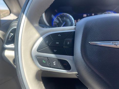 Used 2020 Chrysler Pacifica Limited w/ Advanced Safetytec Group image 29