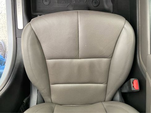 Used 2025 Lincoln Corsair Grand Touring image 47