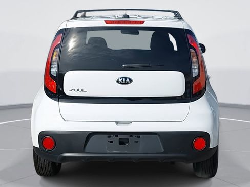 Used 2017 Kia Soul Base image 6