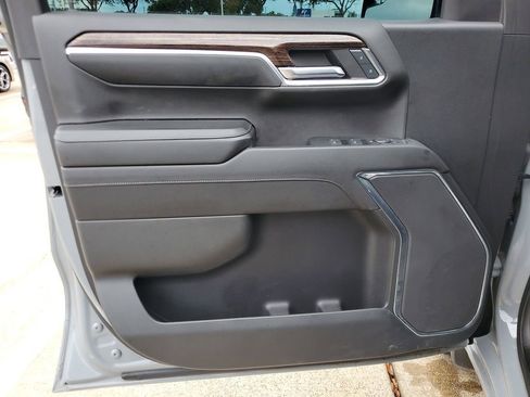 Used 2024 GMC Sierra 1500 Elevation RWD image 17