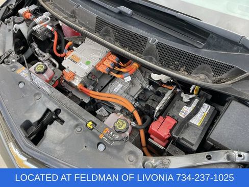 Used 2020 Chevrolet Bolt Premier w/ Infotainment Package FWD image 29