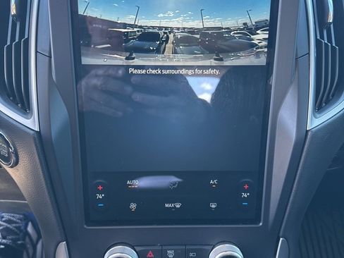 Used 2022 Ford Edge SE image 28