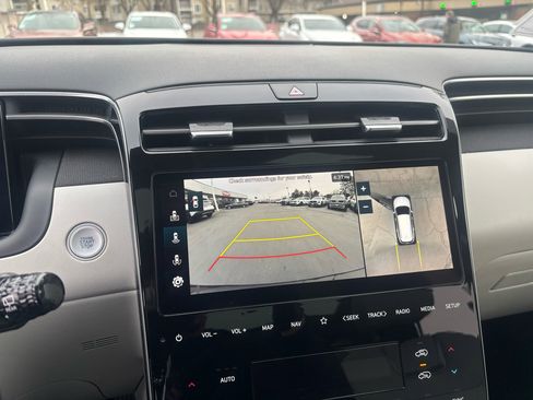 Used 2024 Hyundai Tucson Limited image 7