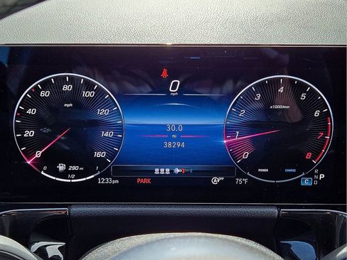 Used 2025 Mercedes-Benz GLA 250 image 25