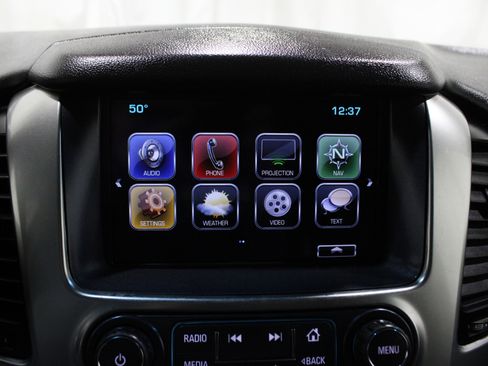 Used 2020 Chevrolet Suburban Premier image 20