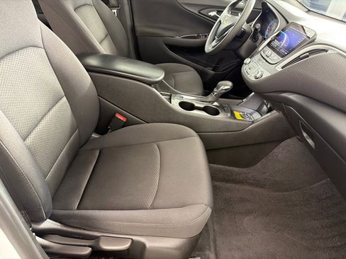 Used 2022 Chevrolet Malibu LS image 23