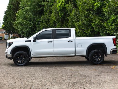 Used 2024 GMC Sierra 1500 Pro w/ Trailering Package AWD/4WD image 8