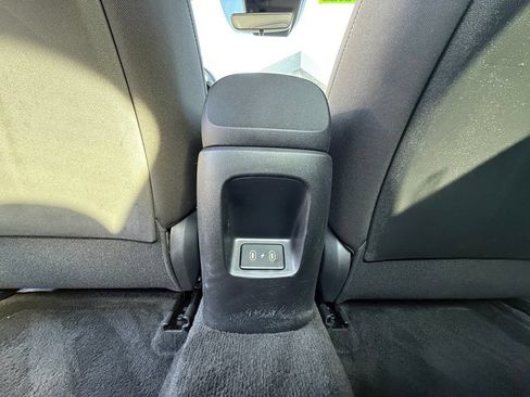 Used 2026 Hyundai Elantra Hybrid FWD image 36