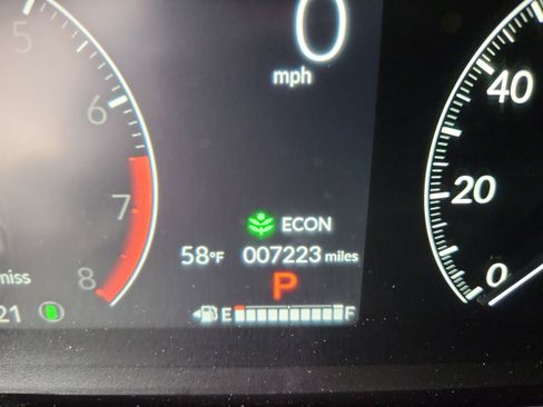 Used 2025 Honda Pilot EX-L image 24
