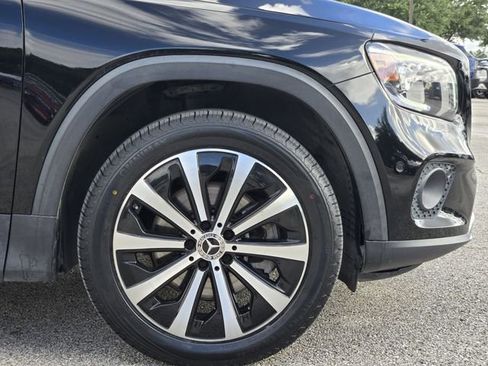 Used 2022 Mercedes-Benz GLB 250 image 8