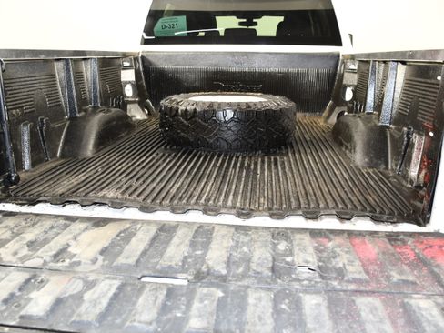Used 2022 GMC Sierra 2500 SLE AWD/4WD image 54