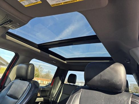 Used 2019 Ford F250 Lariat w/ Lariat Ultimate Package image 7