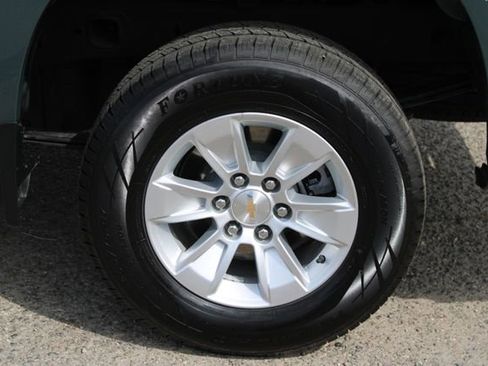 Used 2025 Chevrolet Silverado 1500 LT image 11