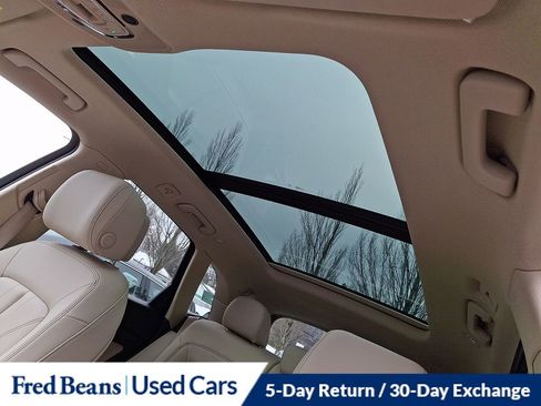 Used 2023 Audi Q5 2.0T Premium w/ Convenience Package image 16