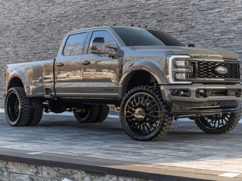 Used 2026 Ford F450 King Ranch w/ Chrome Package image 2