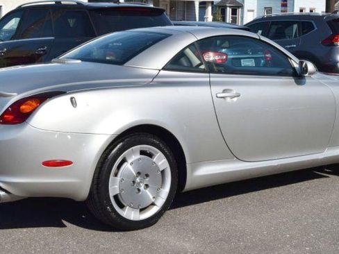 Used 2004 Lexus SC 430 Convertible image 10