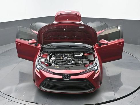 Used 2025 Toyota Corolla LE image 34