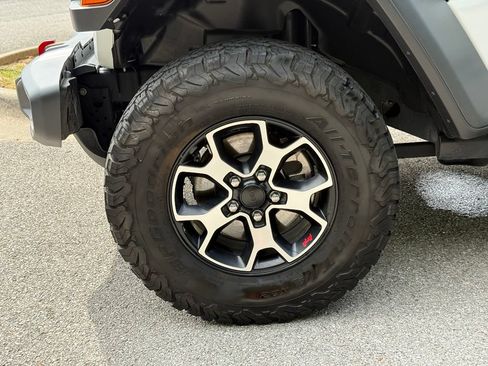 Used 2021 Jeep Wrangler Rubicon AWD/4WD image 46