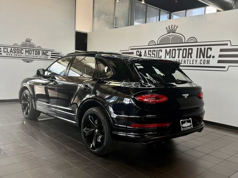 Used 2023 Bentley Bentayga AWD/4WD image 5