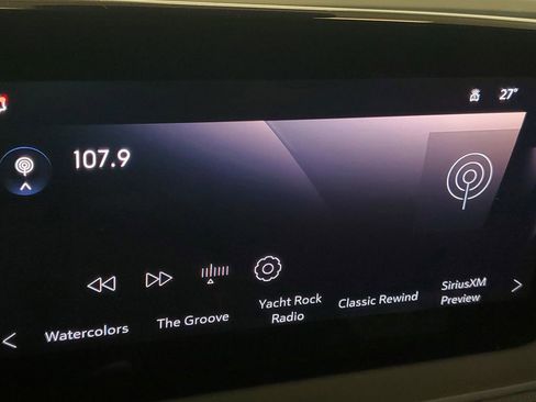 Used 2025 Buick Envista Preferred image 19