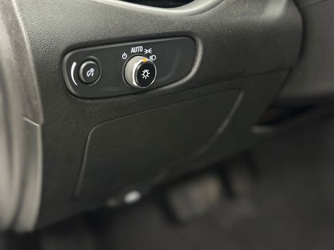 Used 2023 Chevrolet Malibu LT FWD image 16
