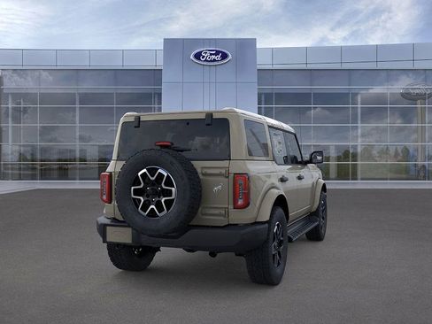 New 2026 Ford Bronco Outer Banks image 8