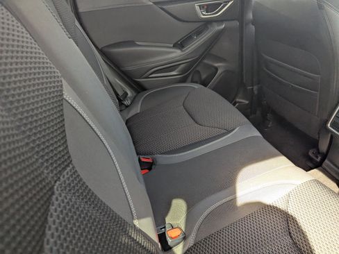 Used 2020 Subaru Forester Premium AWD/4WD image 13
