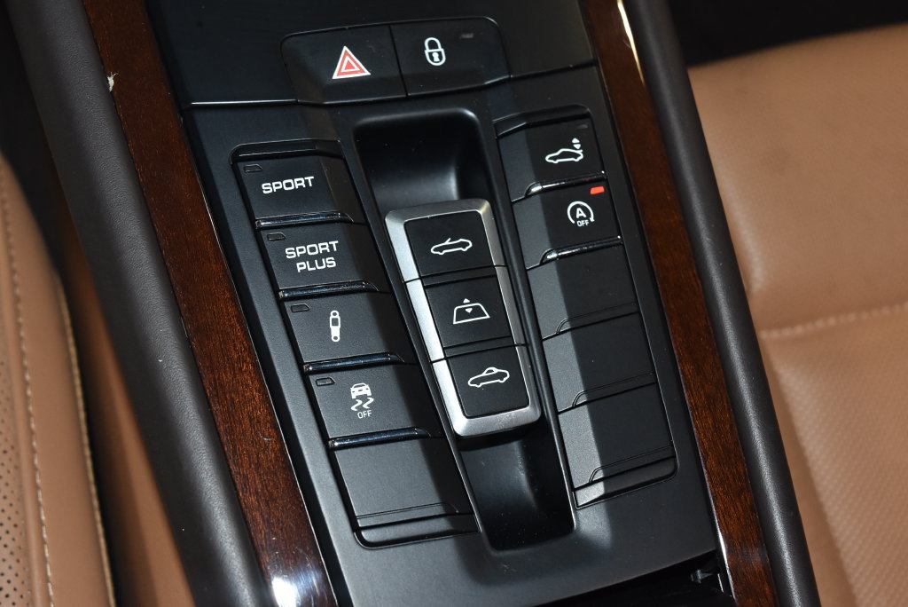 Used 2015 Porsche 911 Carrera S RWD image 18