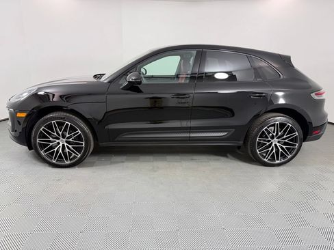 Certified 2026 Porsche Macan AWD/4WD image 2