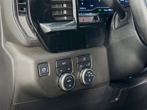 Used 2025 GMC Sierra 1500 Elevation AWD/4WD image 10