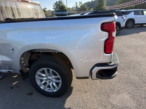 Used 2021 Chevrolet Silverado 1500 RST w/ Z71 Off-Road Package AWD/4WD image 9