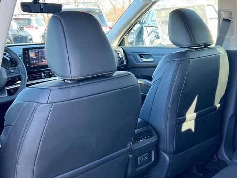 New 2026 Nissan Pathfinder SL AWD/4WD image 34