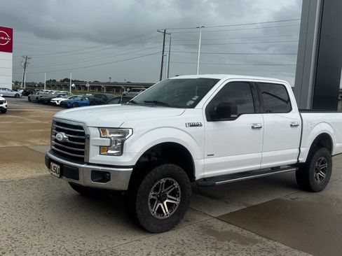 Used 2016 Ford F150 XLT w/ Equipment Group 302A Luxury RWD image 2