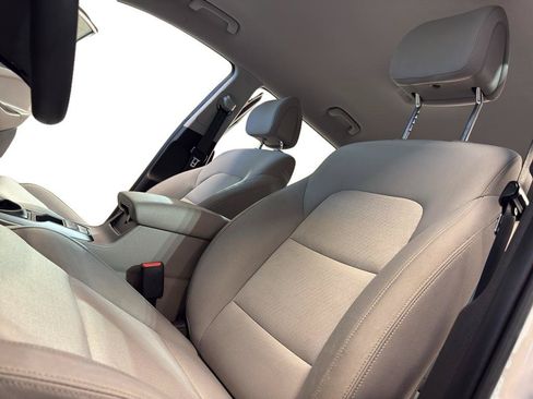 Used 2017 Hyundai Tucson SE w/ SE Popular Package 02 FWD image 16