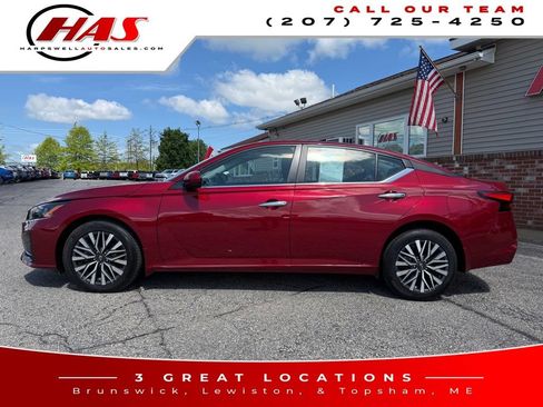 Used 2023 Nissan Altima 2.5 SV AWD/4WD image 3