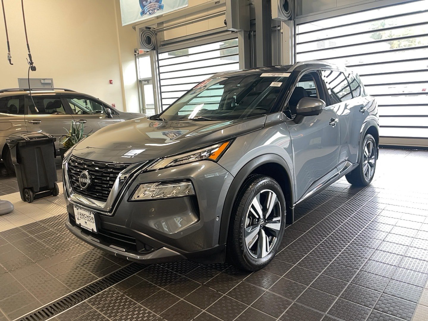 Used 2023 Nissan Rogue SL w/ SL Premium Package AWD/4WD image 3