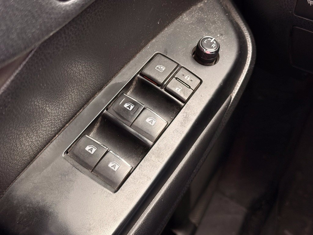 Used 2017 Toyota Highlander Limited AWD/4WD image 20