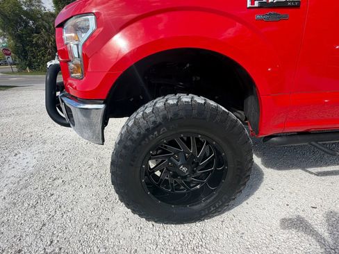 Used 2016 Ford F150 XLT w/ Equipment Group 302A Luxury image 9