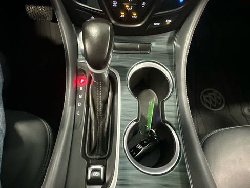 Used 2020 Buick Envision Essence w/ Experience Buick Package image 24