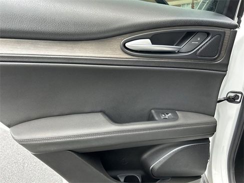 Used 2022 Alfa Romeo Stelvio Ti image 14