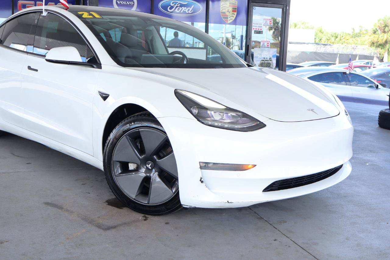 Used 2021 Tesla Model 3 Standard Range Plus RWD image 2