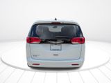 Used 2023 Chrysler Voyager LX image 5