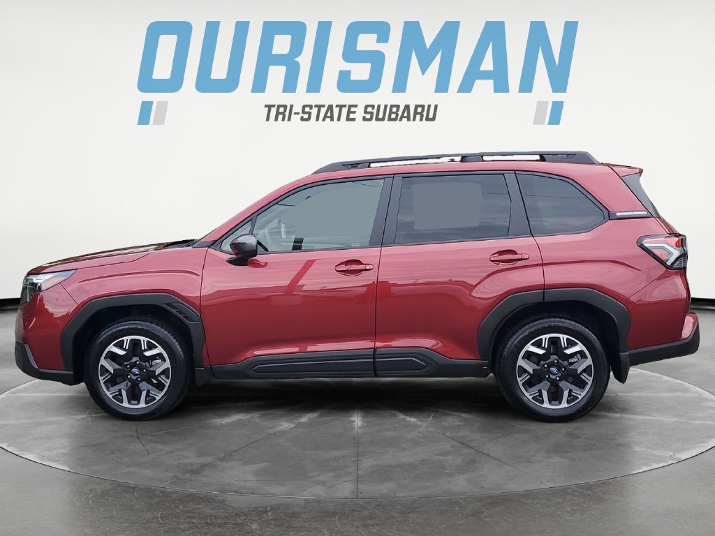 Certified 2025 Subaru Forester Premium w/ Convenience Package #1 AWD/4WD image 3