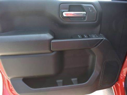 New 2026 Chevrolet Silverado 1500 Custom w/ LPO, Dark Essentials Package AWD/4WD image 15