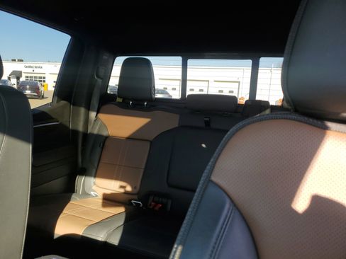 Used 2025 Chevrolet Silverado 1500 High Country w/ High Country Premium Package image 29