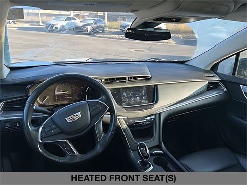 Used 2019 Cadillac XT5 Premium Luxury w/ LPO, Black Ice Package image 17