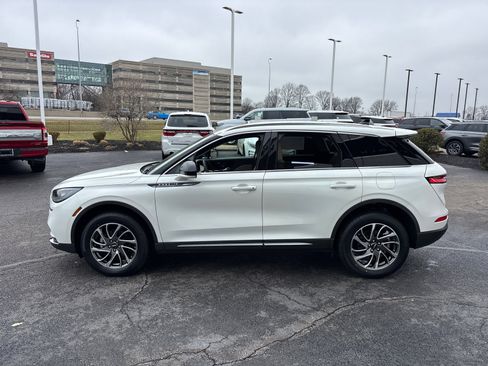 Certified 2022 Lincoln Corsair FWD image 4