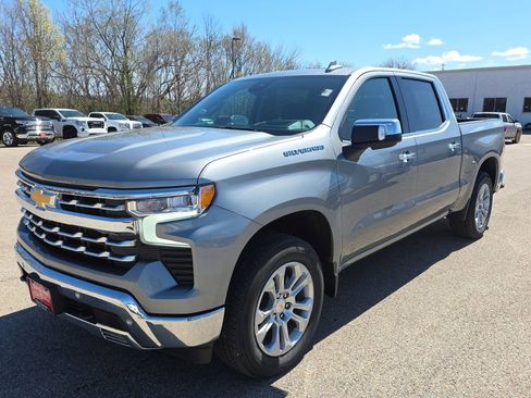 New 2026 Chevrolet Silverado 1500 LTZ w/ LTZ Premium Package AWD/4WD image 4