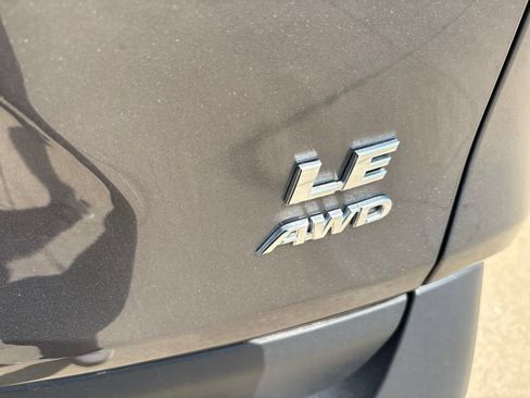 Used 2025 Toyota RAV4 LE AWD/4WD image 23