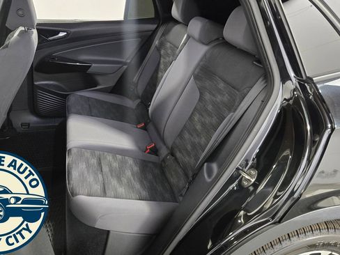 Used 2021 Volkswagen ID.4 Pro image 24